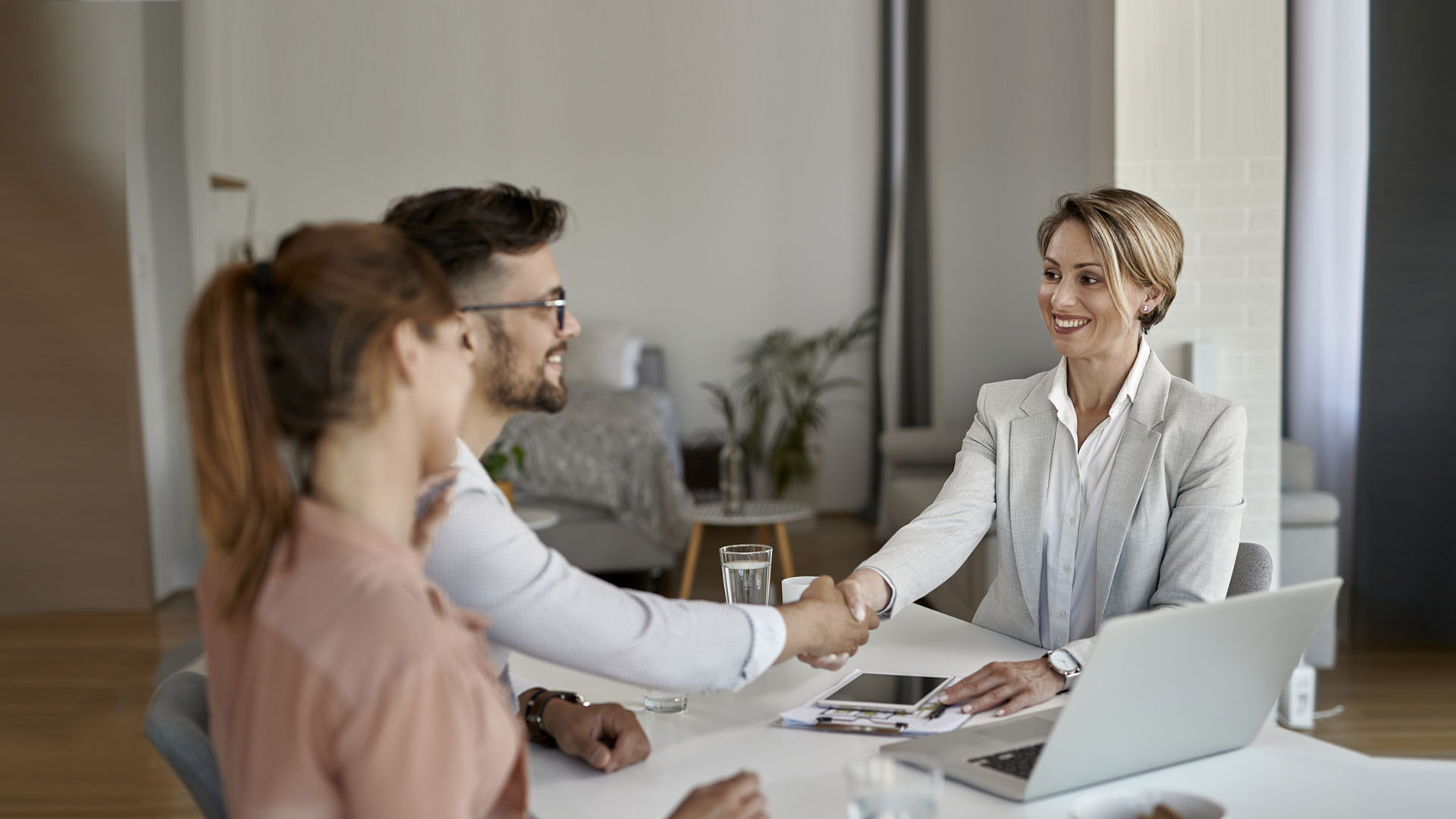 Featured image for “What Should I Expect From My Insurance Agent?”
