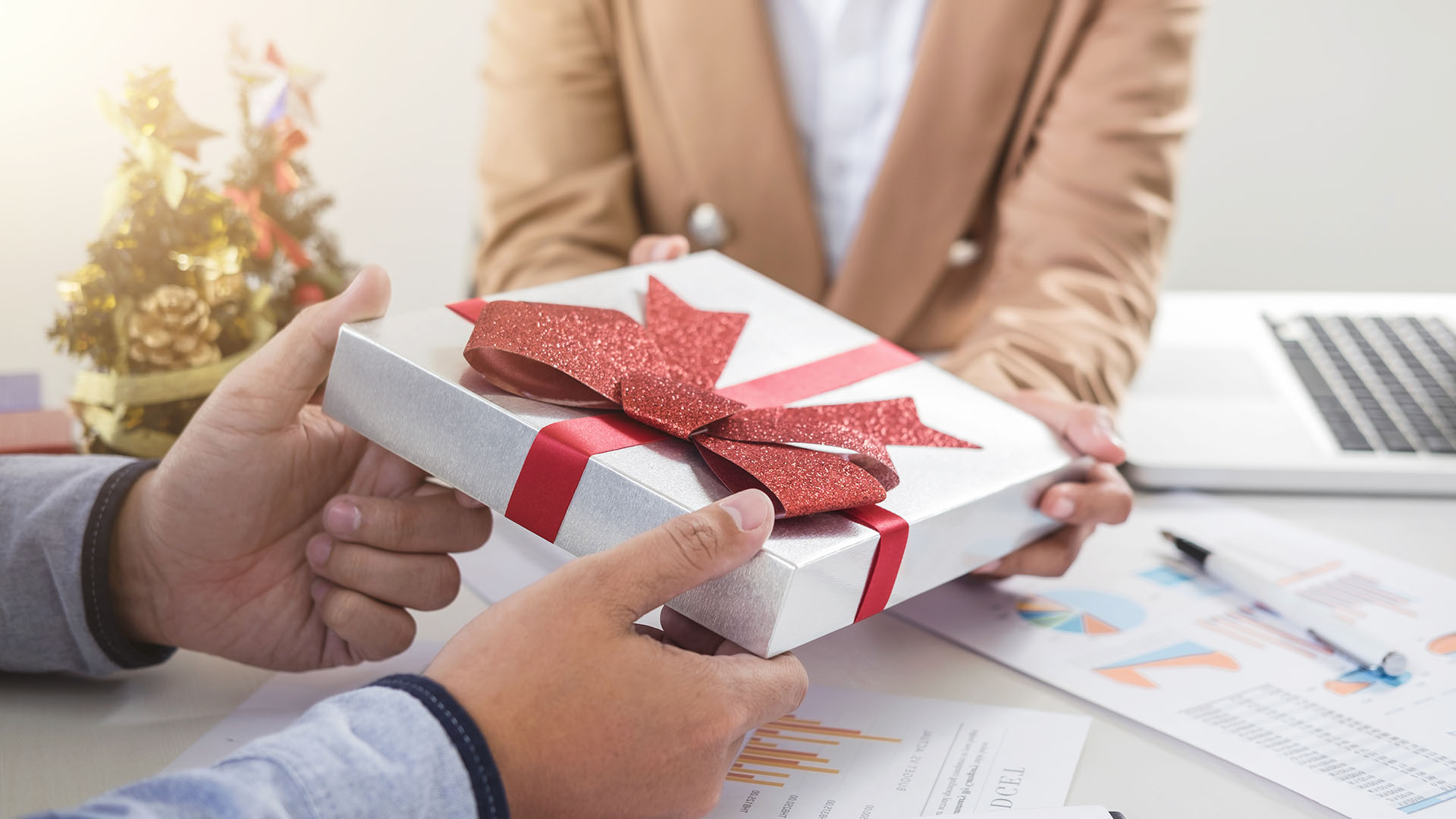 Featured image for “Holiday Gift Ideas for Your Real Estate Clients”