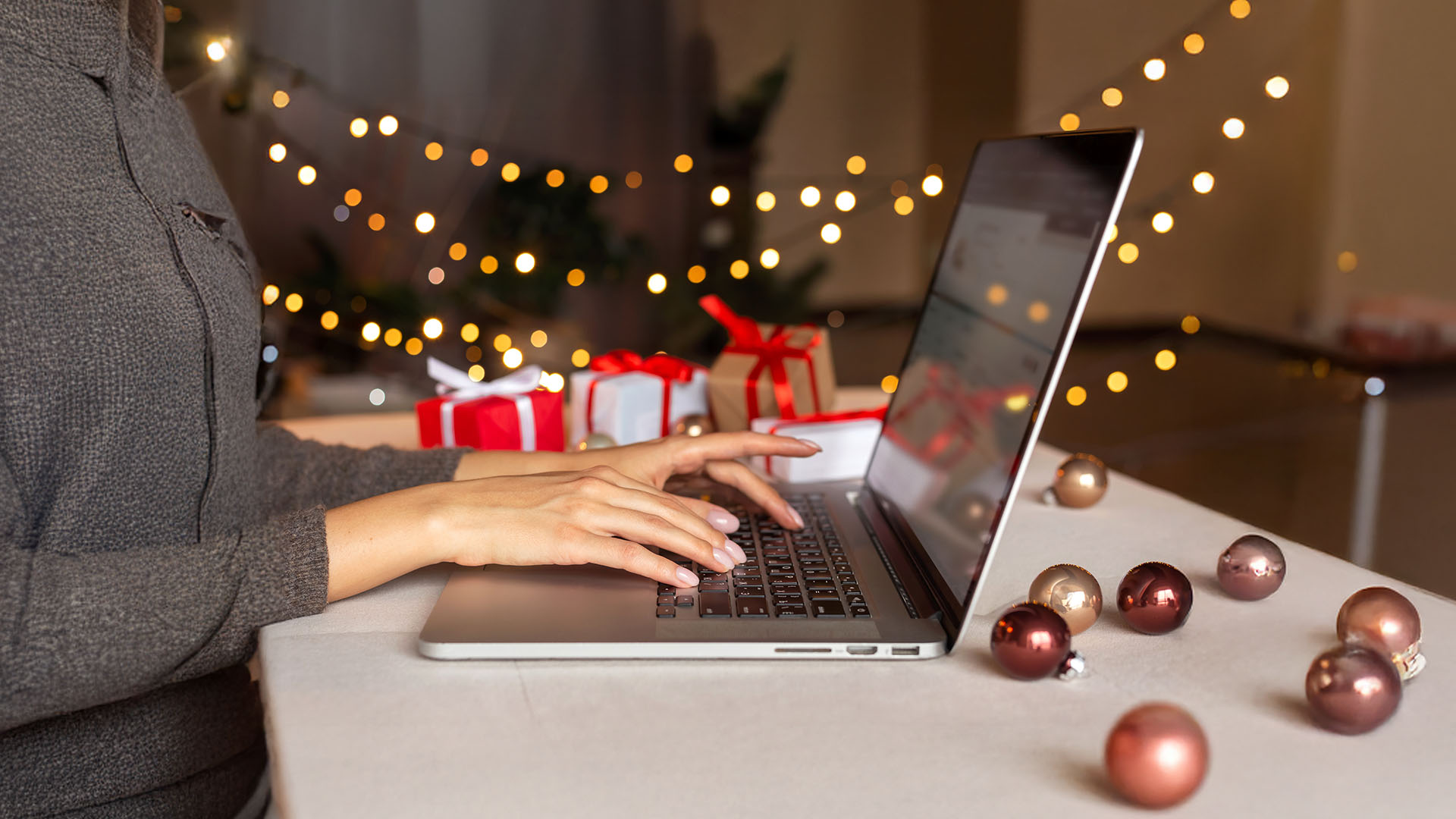 Featured image for “Holiday Hustle: 4 Smart Ways to Set Your Real Estate Business Up for a Strong 2026”